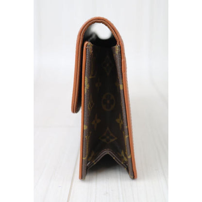 Rank A ｜ LV Monogram Clutch Bag｜082108