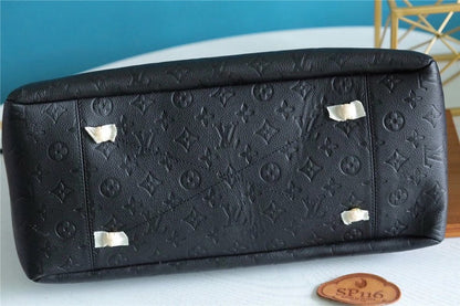 The Franco Shops - Louis Vuittons  - 7648