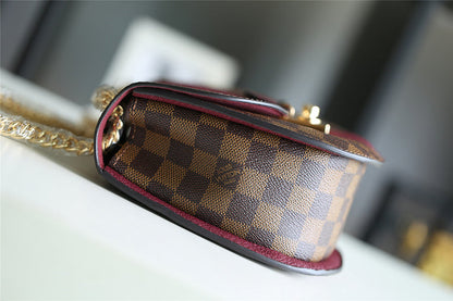 The Franco Shops - Louis Vuittons  - 7812