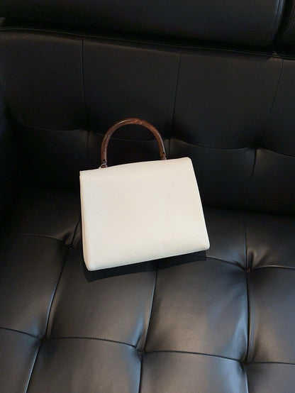 Vintage Chanel Kelly bag Caviar leather *.cm white