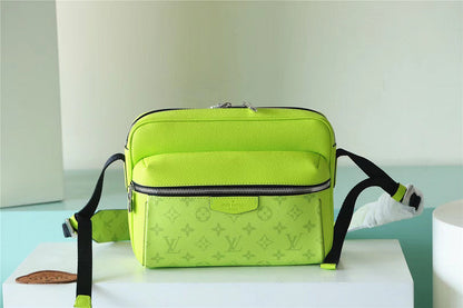 Franco Shops - Louis Vuittons  - 9901