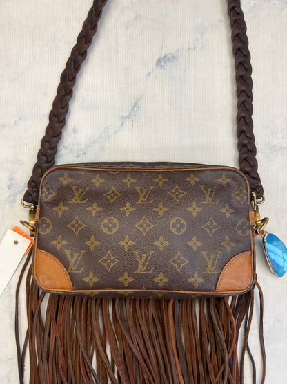 Handbag Luxury Designer By Louis Vuitton  Size: Small