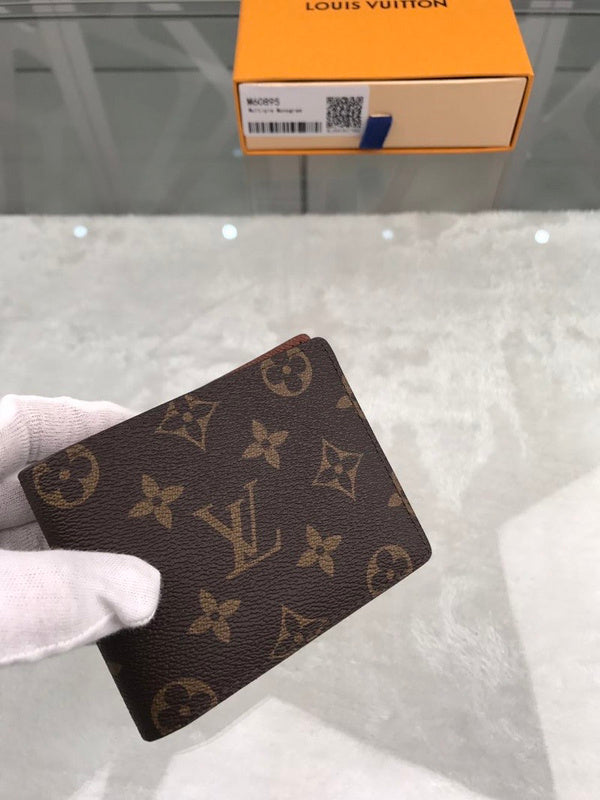 Franco Shops - Louis Vuittons  - 10962