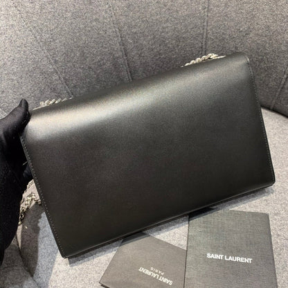 Yves Saint Laurent - Bags