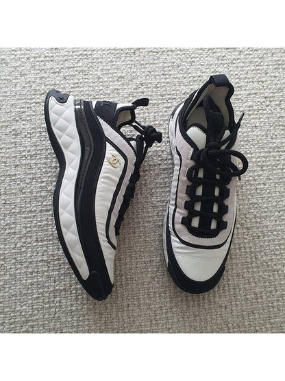 CC Logo Mixed Fiber Low Top Sneakers Black White Chanel