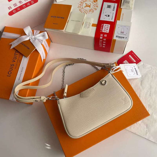 The Franco Shops - Louis Vuittons  - 12022