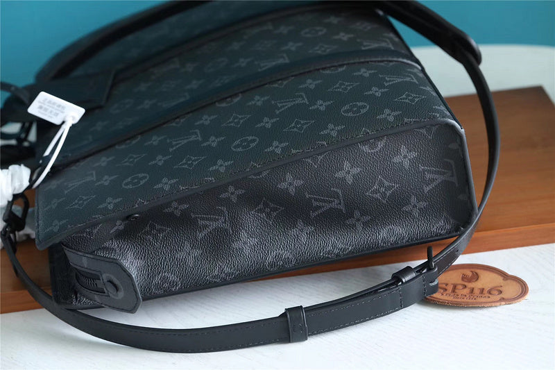 Franco Shops - Louis Vuittons  - 9833