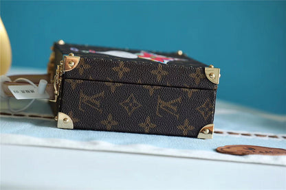 Franco Shops - Louis Vuittons  - 9483
