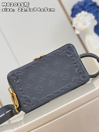 Franco Shops - Louis Vuittons  - 15397