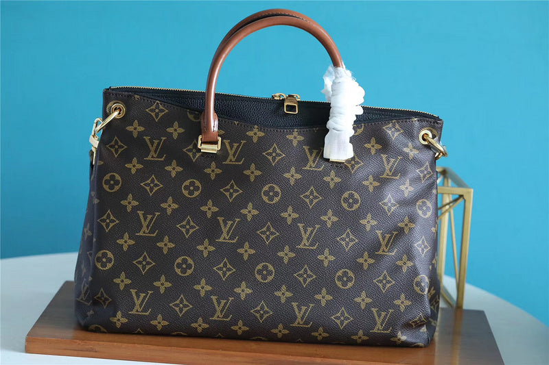 The Franco Shops - Louis Vuittons  - 7846
