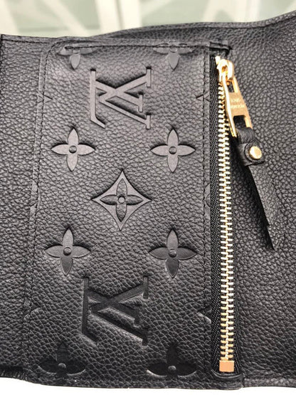 Franco Shops - Louis Vuittons  - 9174