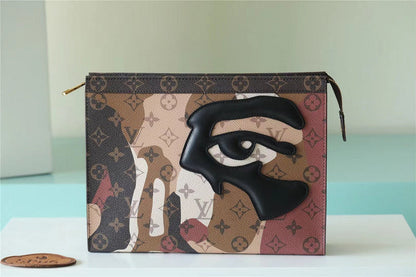 Franco Shops - Louis Vuittons  - 10525