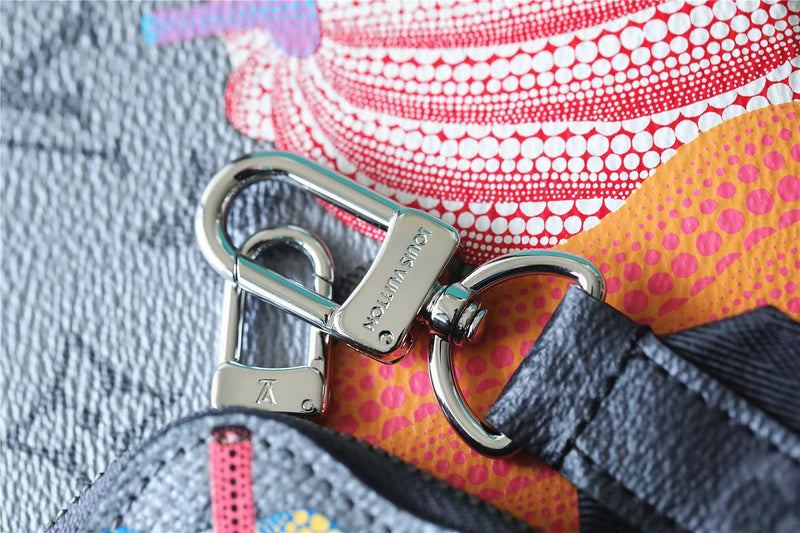 Franco Shops - Louis Vuittons  - 9945