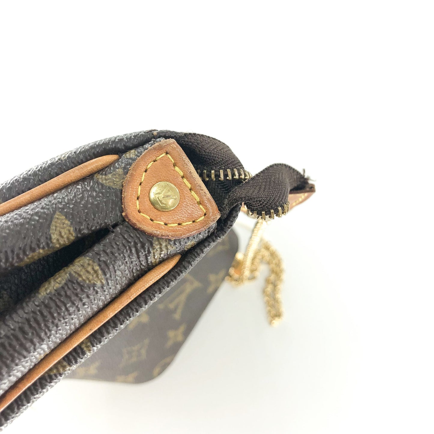 Louis-Vuitton Eva Monogram Clutch