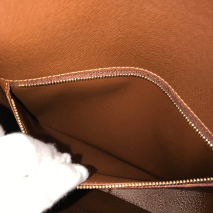 LOUIS VUITTON Shoulder Bag