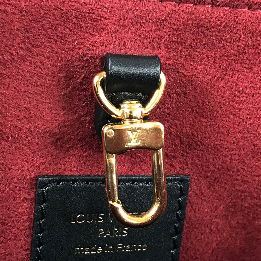 LOUIS VUITTON Tote Bag