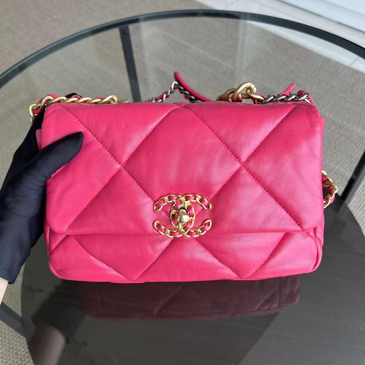 *Full Set, Receipt* 19bag C19 Goatskin Quilted Small Hot Pink Two-tone Hardware Series 29