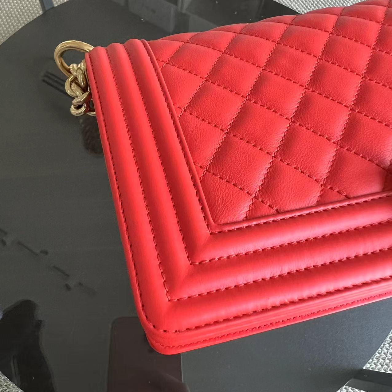 *Full Set, Receipt* Boy Old Medium 25CM Quilted Calfskin Red Leboy Golden Hardware Series 23