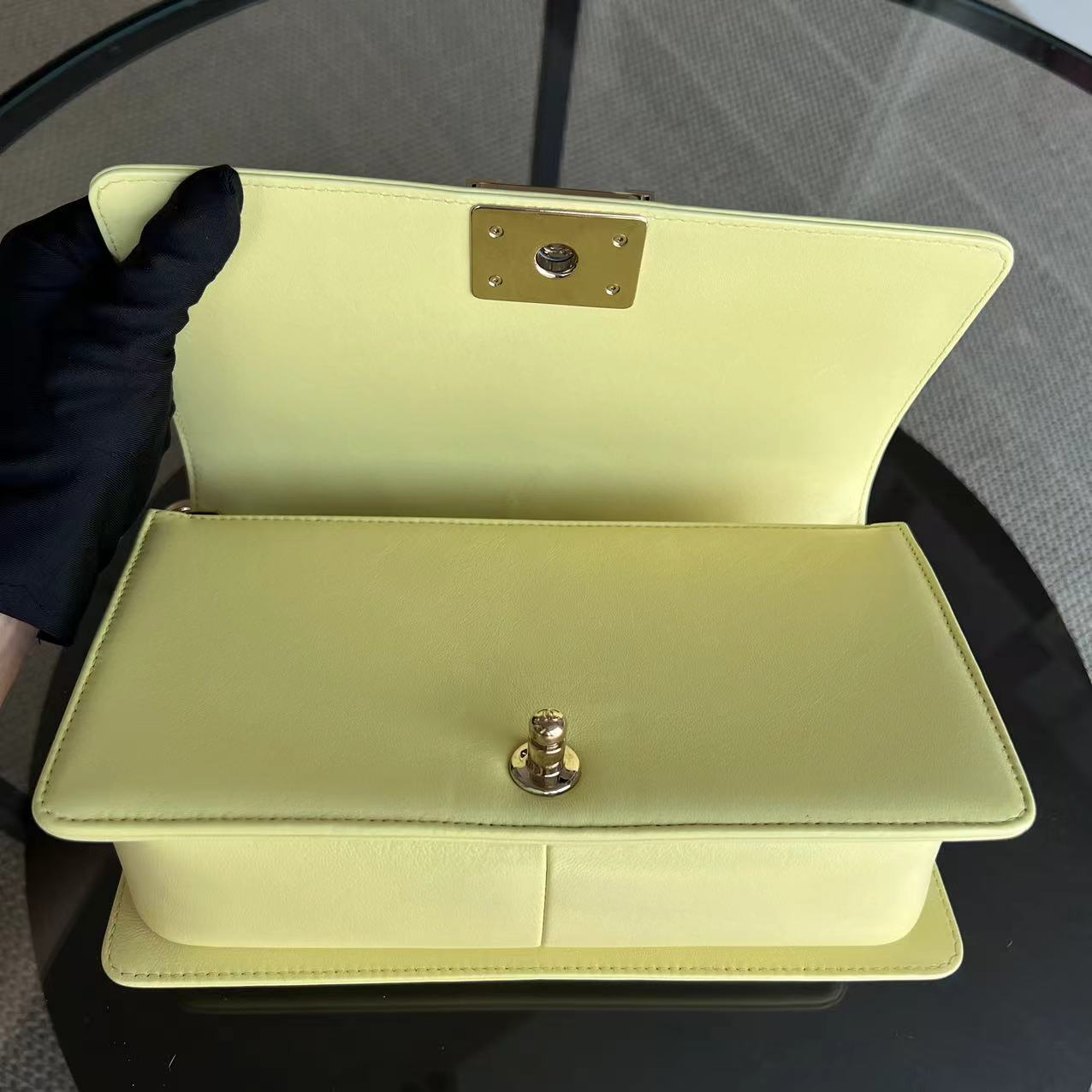 *Full Set Receipt* Boy Old Medium 25CM Quilted Calfskin Yellow Golden Hardware Series 22