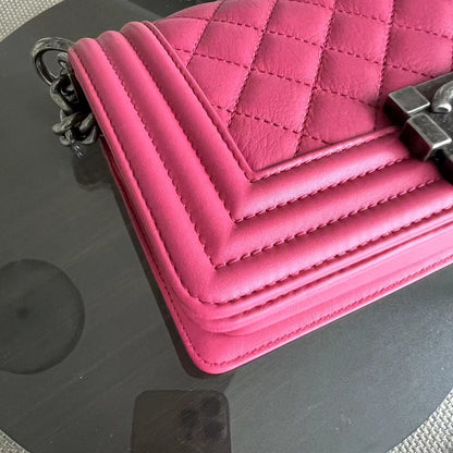 *Full Set, Receipt* Boy Small 20CM Quilted Calfskin Hot Pink RSHW No 26