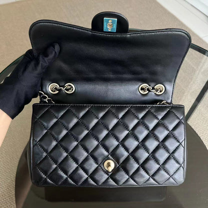 *Full Set Receipt* Mademoiselle Chic Seasonal Flap Medium 26CM Lambskin Black GHW No 21