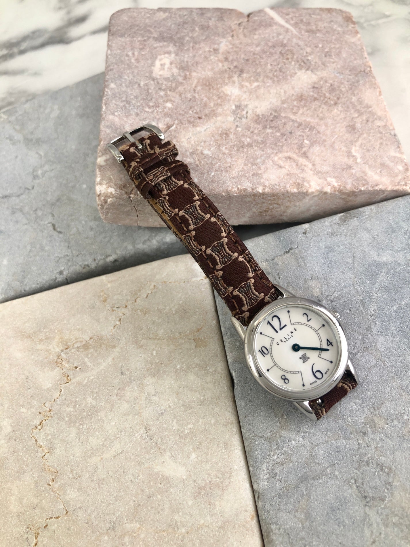 CELINE  Watch Brown Vintage 6hyr75