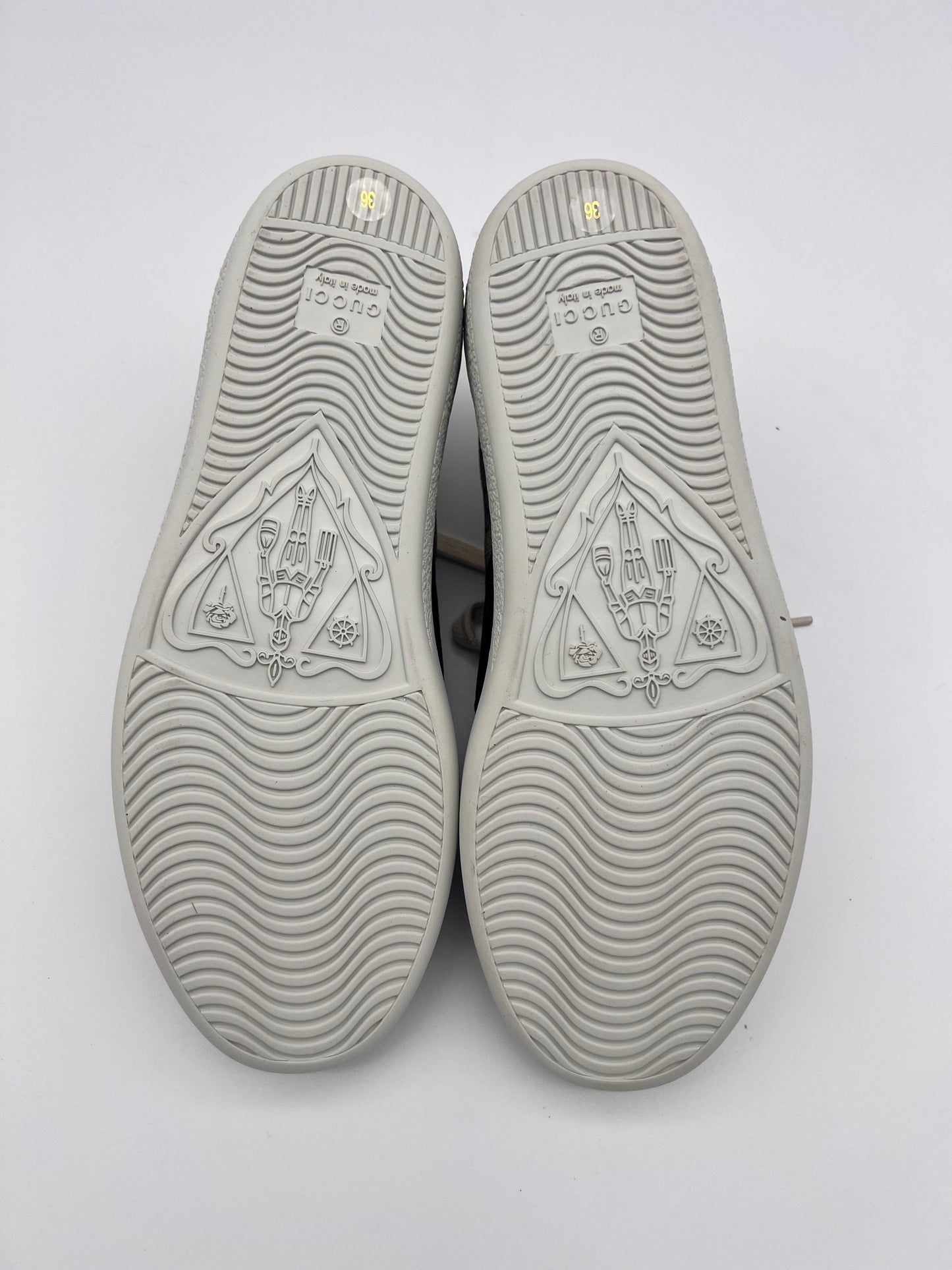 Gucci GG canvas Sneakers AGL2378