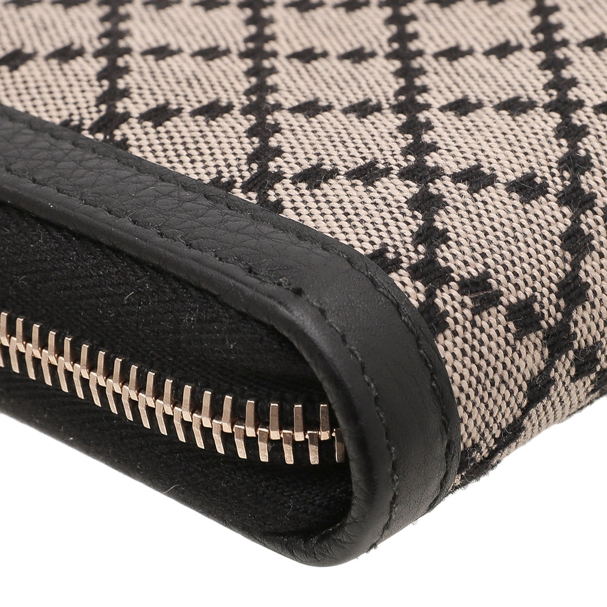 Gucci Bicolor Diamante Bamboo Tassel Zippy Wallet