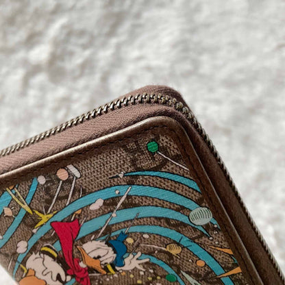 Gucci Limited Edition Disney Donald Duck Continental Wallet