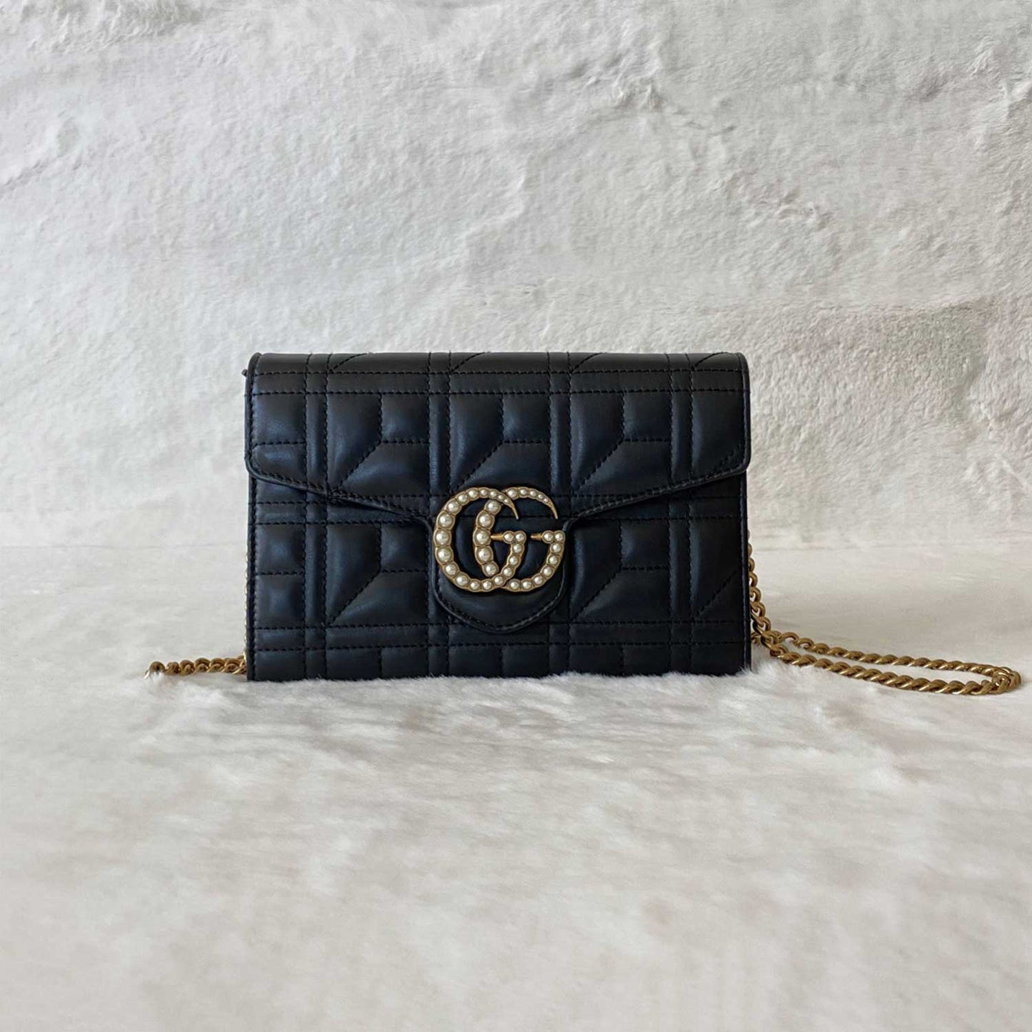 Gucci GG Marmont Matelassé Wallet On Chain