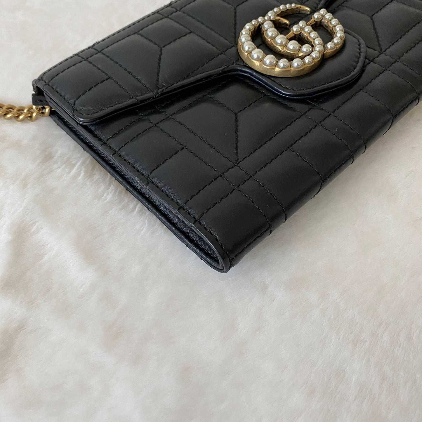 Gucci GG Marmont Matelassé Wallet On Chain