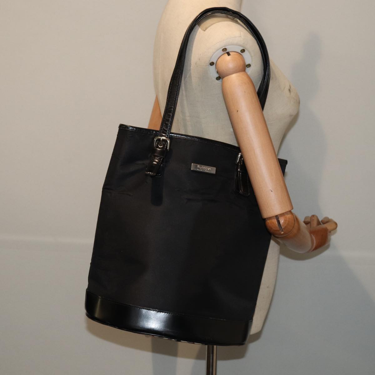 BURBERRYSs Nova Check Blue Label Tote Bag Nylon Beige Black Auth hk1462