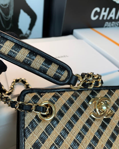 Chanel - Luxury Bag - CHL - 752