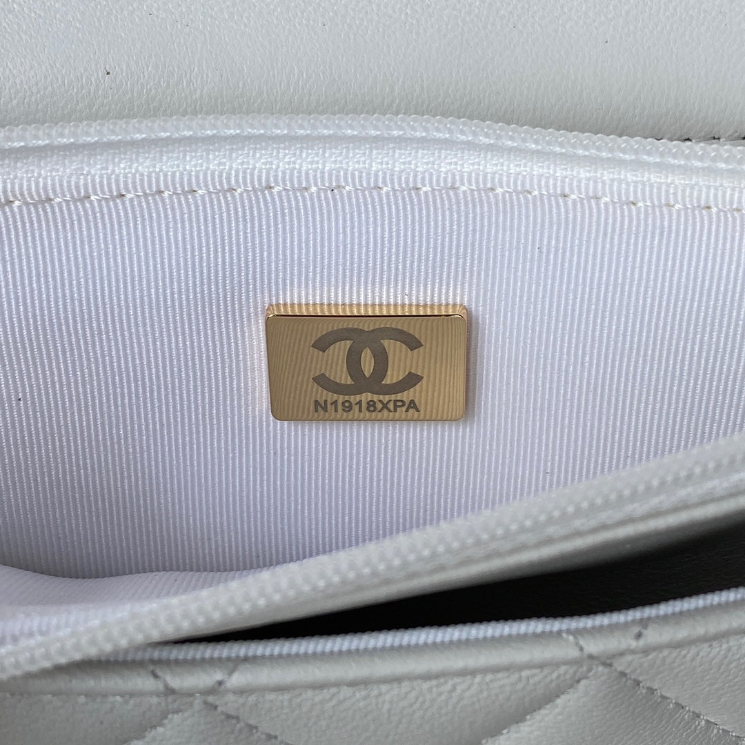 Chanel - Luxury Bag - CHL - 700