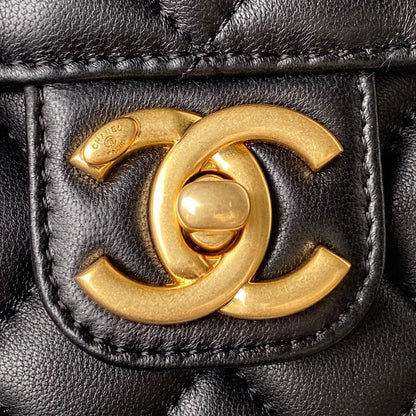 Chanel - Luxury Bag - CHL - 423