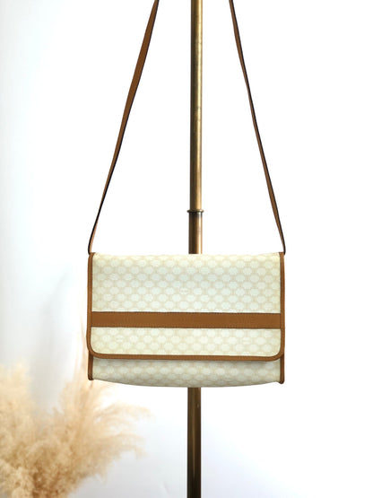 CELINE Macadam Shoulder bag White Vintage cwjrtc