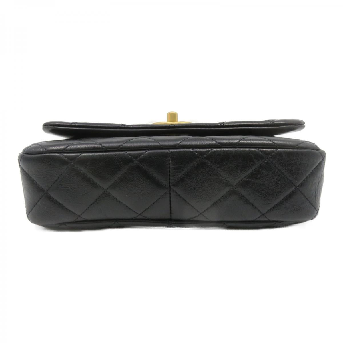 Chanel Flap Bag With Pearl CC And Chain