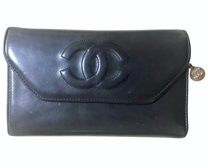 Chanel Vintage black leather wallet with large CC stitch mark