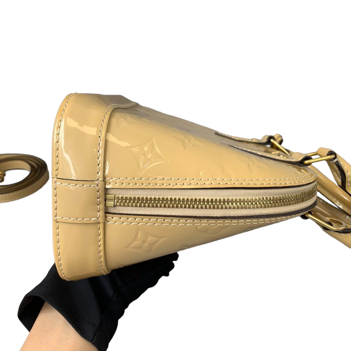 Louis-Vuitton Alma BB Vernis Beige GHW