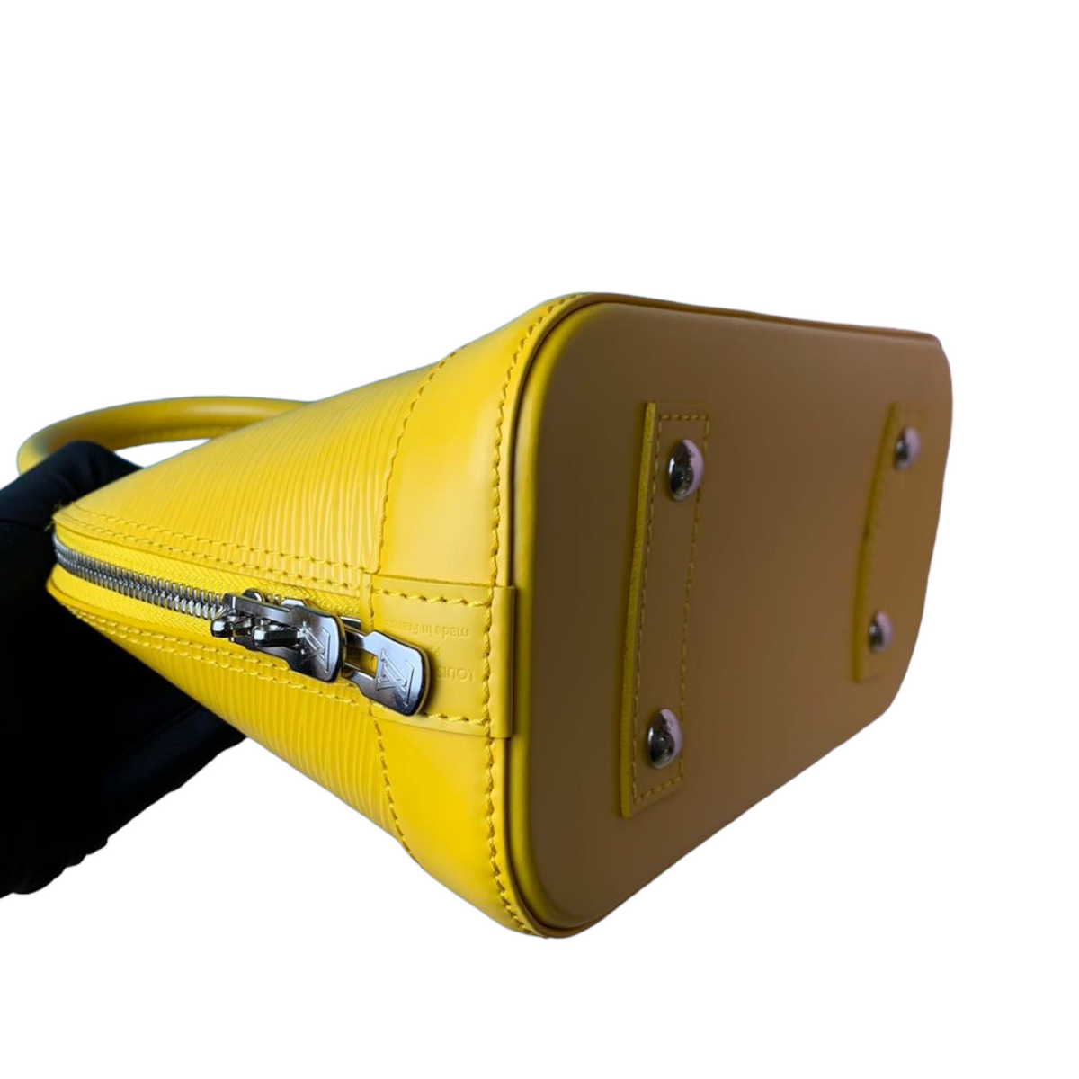 Louis-Vuitton Alma BB Epi Yellow SHW