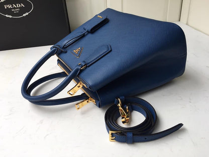 Prada Galleria Saffiano leather Medium  Bag