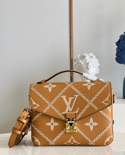 Louis Vuitton Pochette Metis Bag