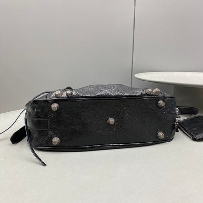 Balenciaga Le Cagole Medium Bag