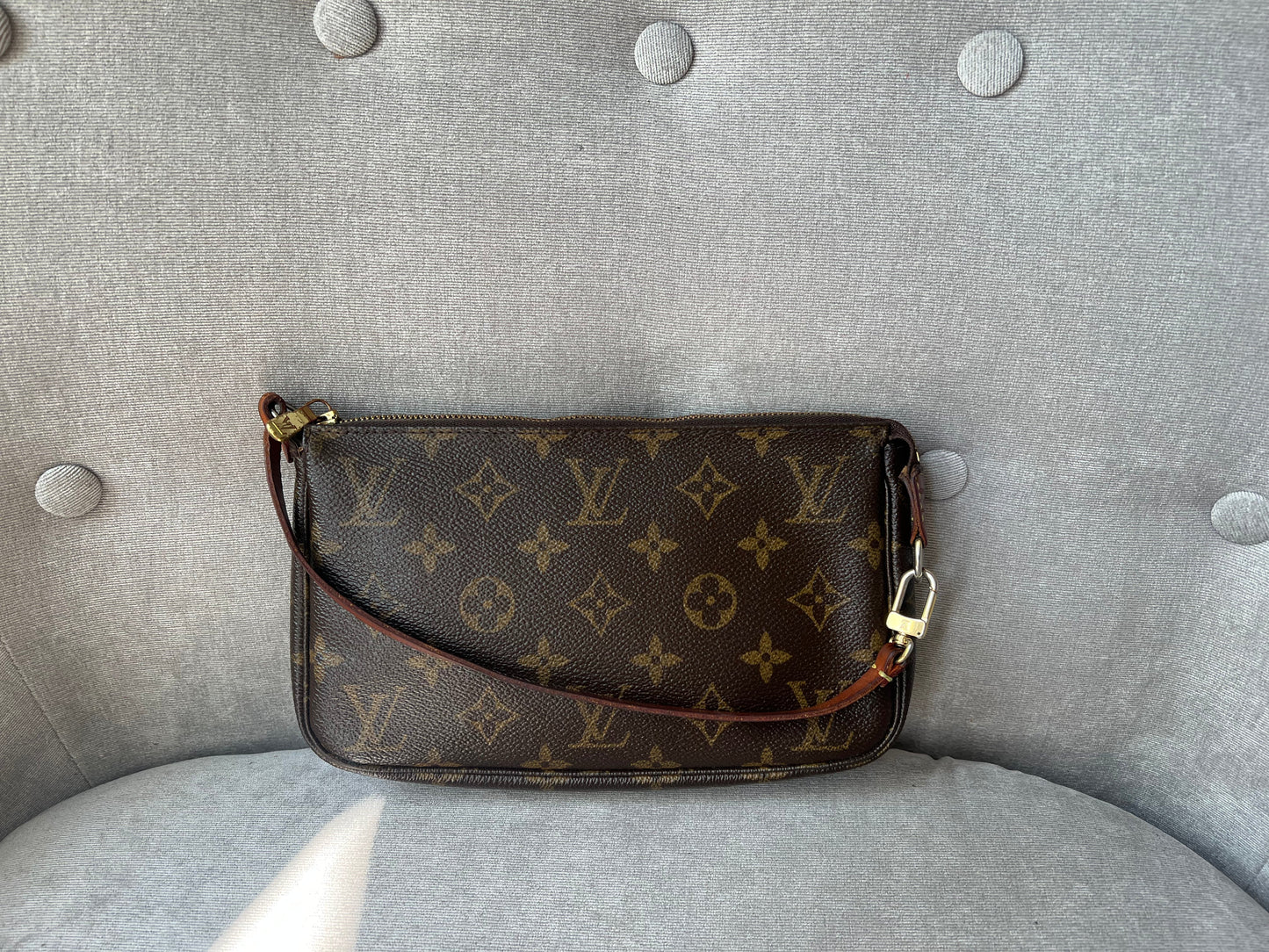 Louis Vuitton Vintage Pochette Accessoires Monogram