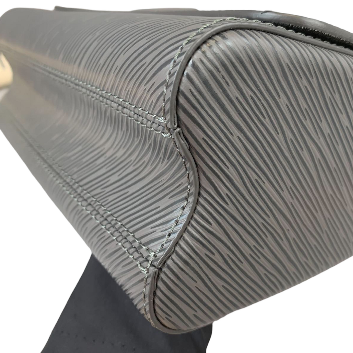 Louis-Vuitton MM Epi Twist Leather Grey SHW