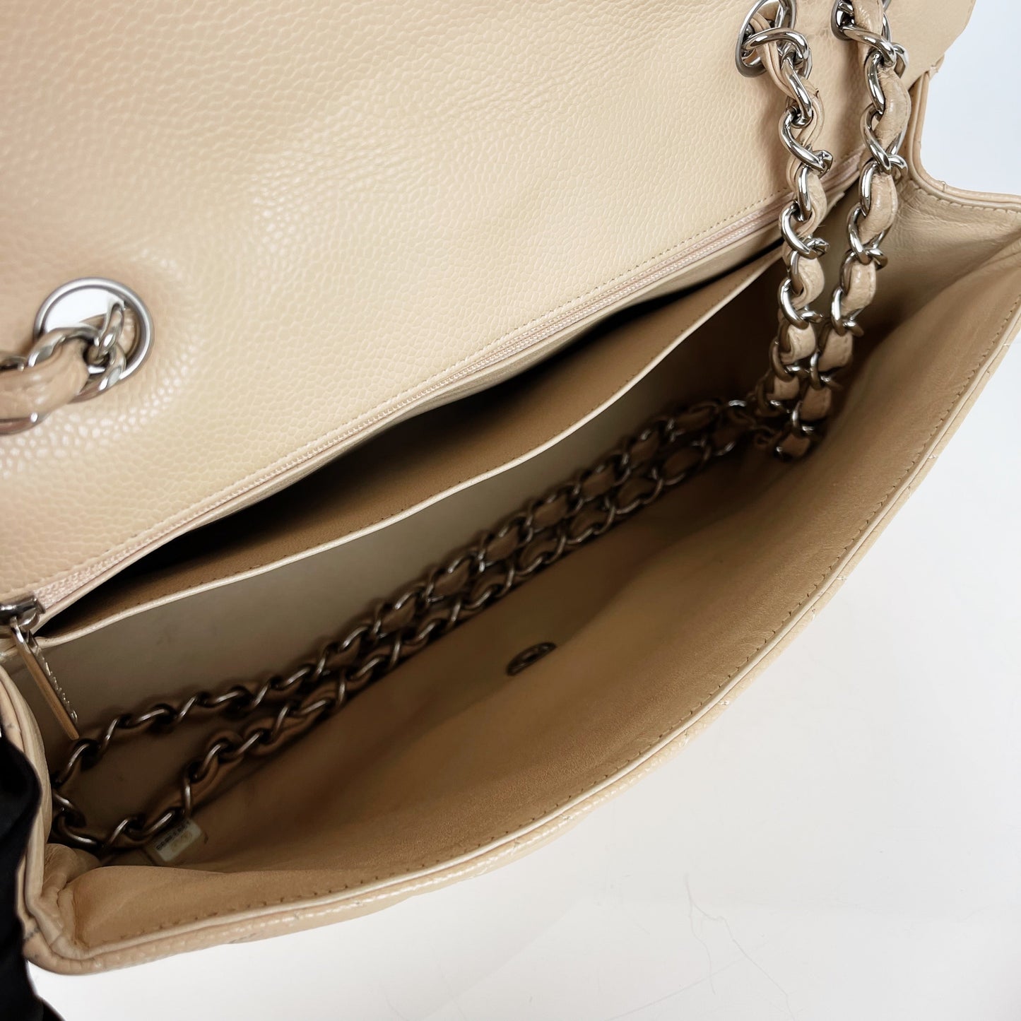 Single Flap Jumbo in Beige Caviar with SHW