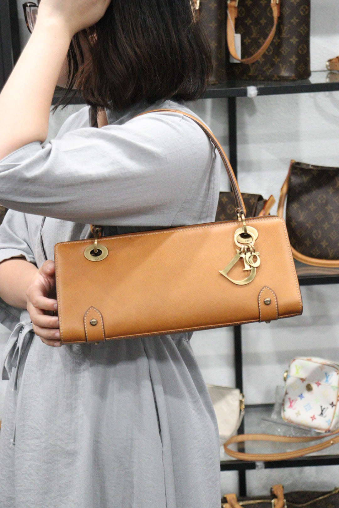 Rank A ｜ Dior Vintage Calf Leather HandBag ｜V23071411