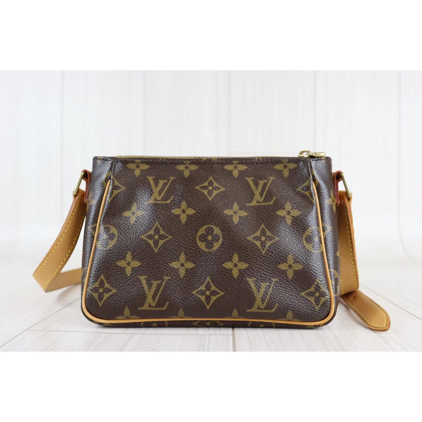Rank AB｜ LV Monogram Viva cite PM Shoulder Bag ｜080301