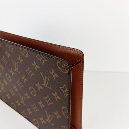 Louis-Vuitton Vintage Pochette Clutch Toiletry