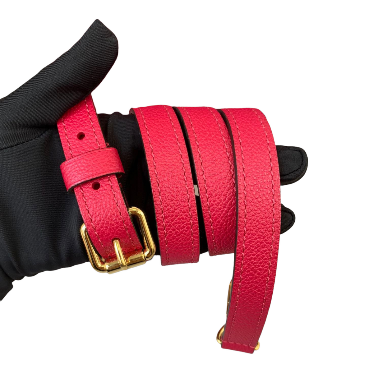 Louis-Vuitton Pochette Metis Empreinte Red GHW